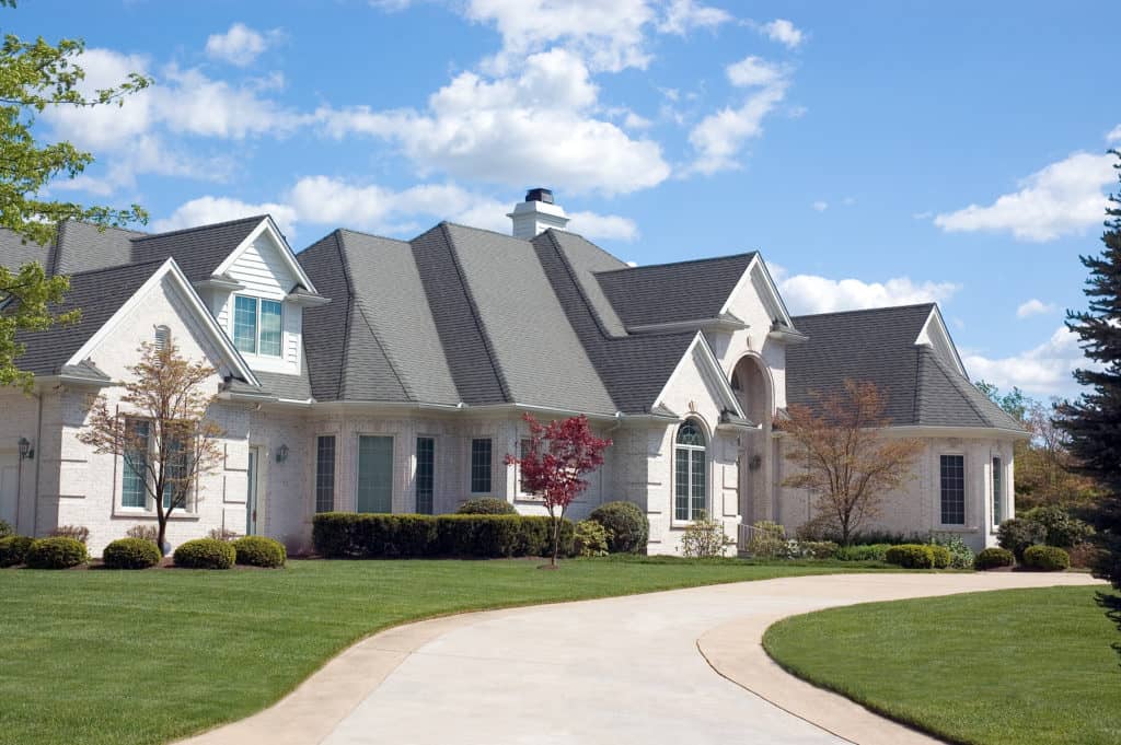 Residential home with a new roof in St. Louis, MO